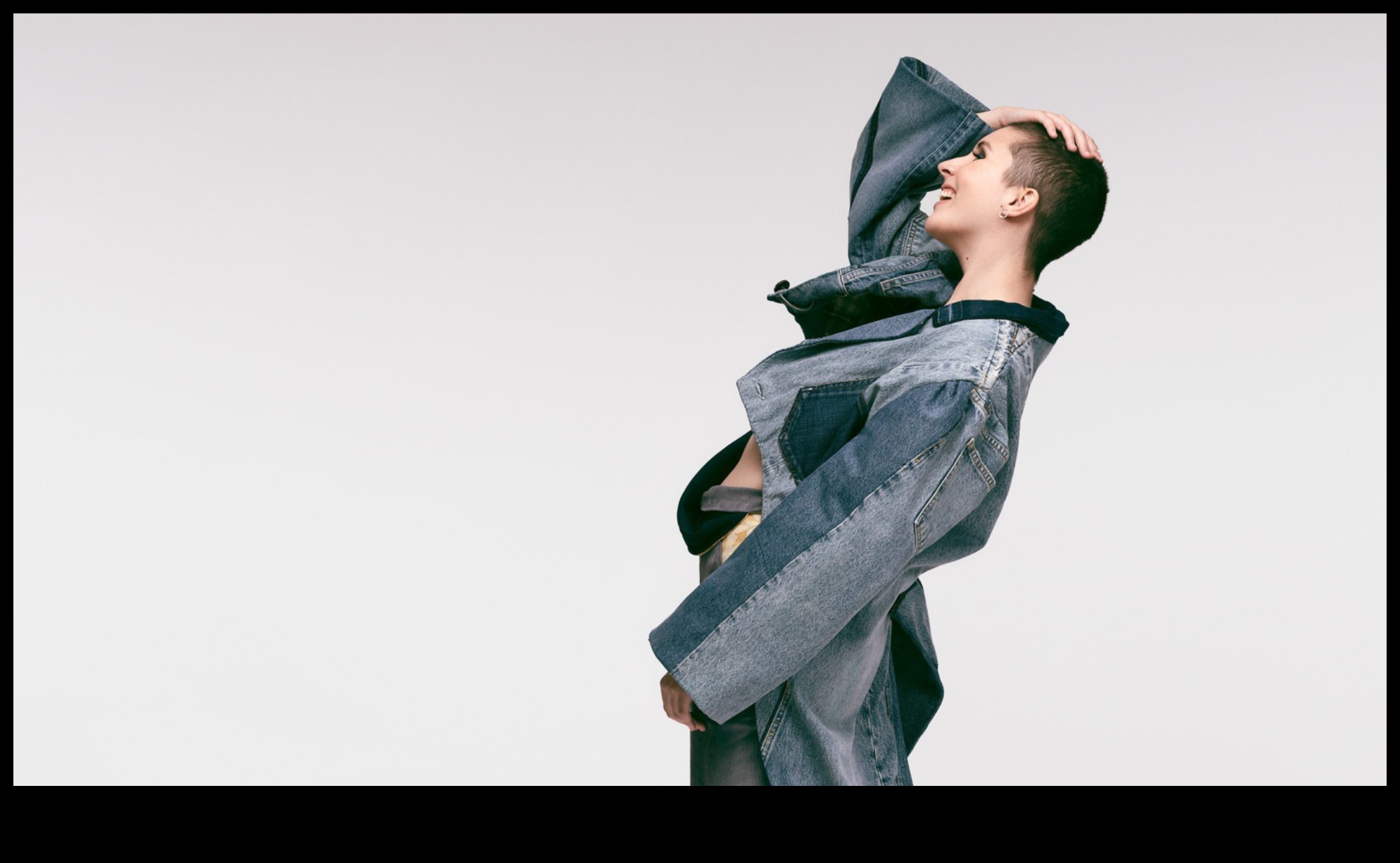 Pārstrādāta mode: valkājamas mākslas radīšana ar DIY amatniecību