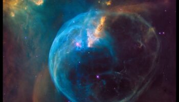 Aiz zilās planētas: NASA kosmisko zināšanu meklējumi